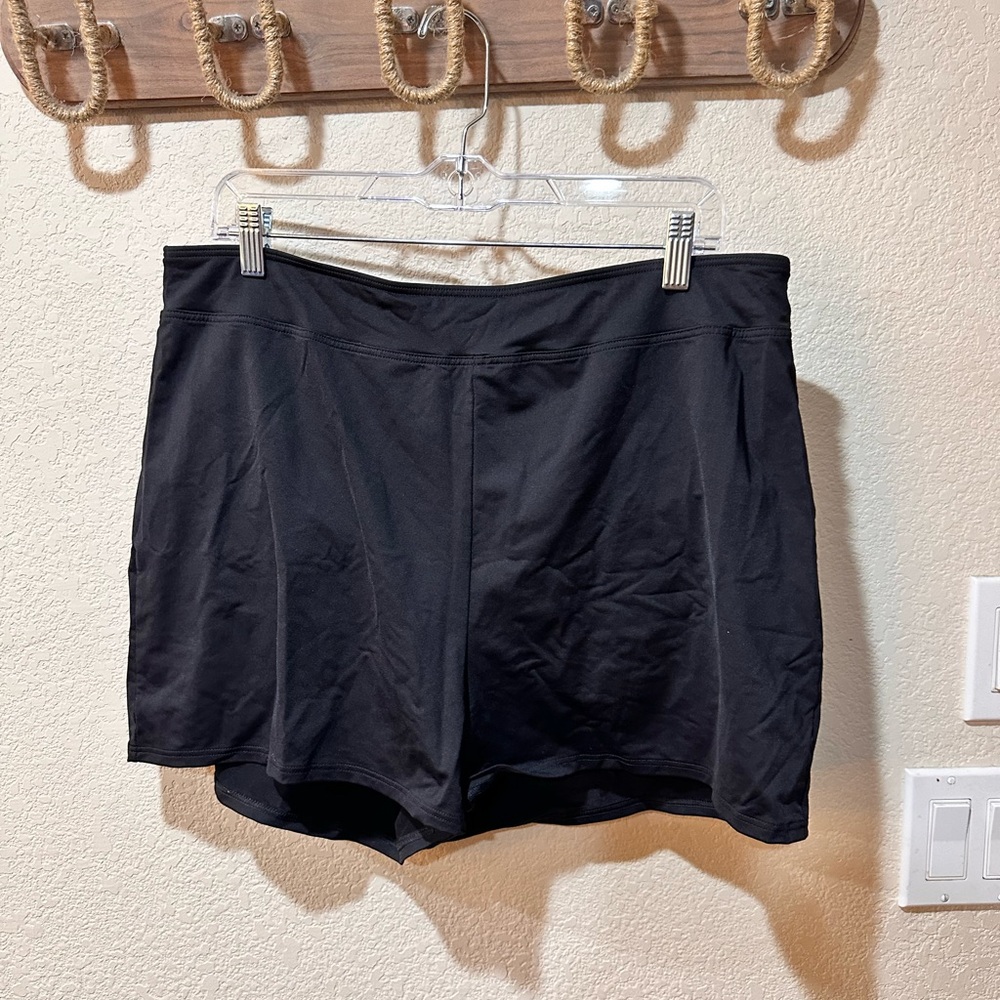 Lands End black swim shorts, size 18
